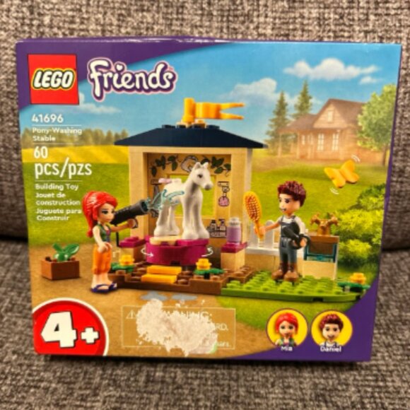 FACTORY SEALED LEGO Friends Pony Washing Stable #41696 NIB New in Box - Picture 1 of 2